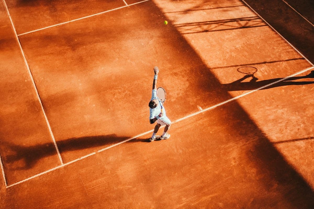 Image illustrant l'article : Tennis et nutrition : les secrets des champions pour concentration et récupération rapide